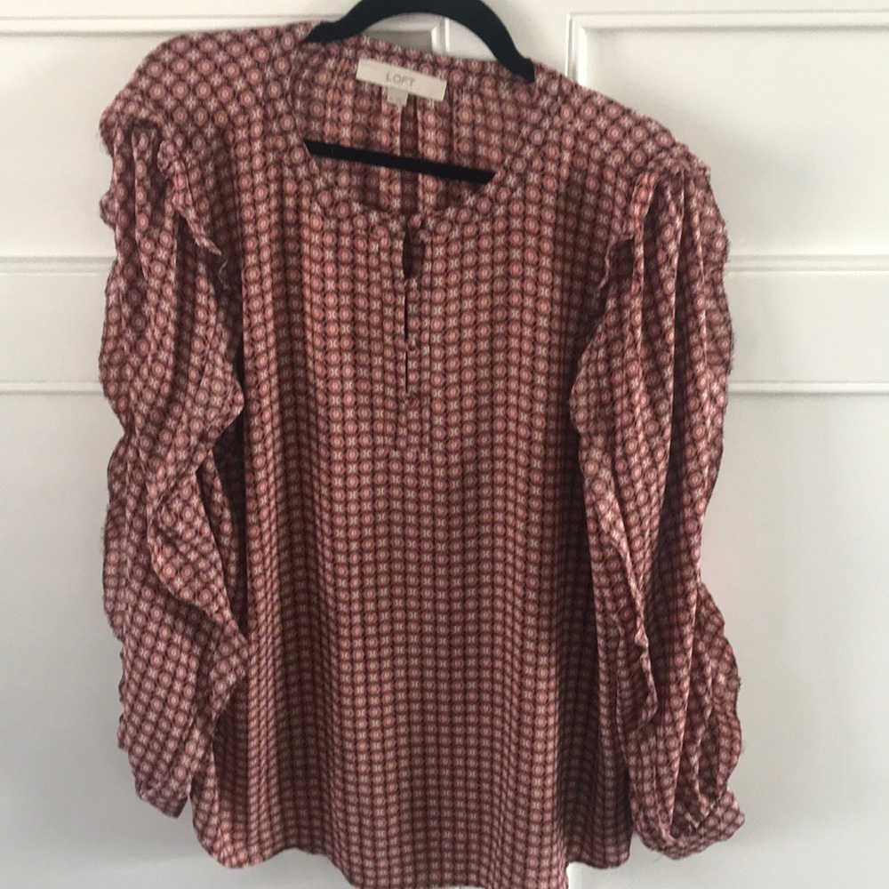 Ruffle Armed Patterned Blouse